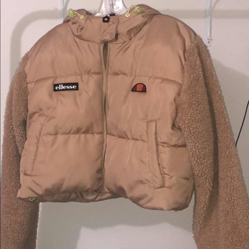 High-cut Jacket